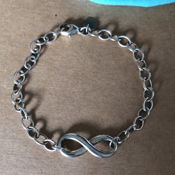 Tiffany & Co. Infinity Sterling Silver bracelet - Picture 2 of 7